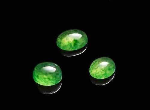 翡翠|对于翡翠的相关知识，我们需要不断学习，否则的话就会被抛弃