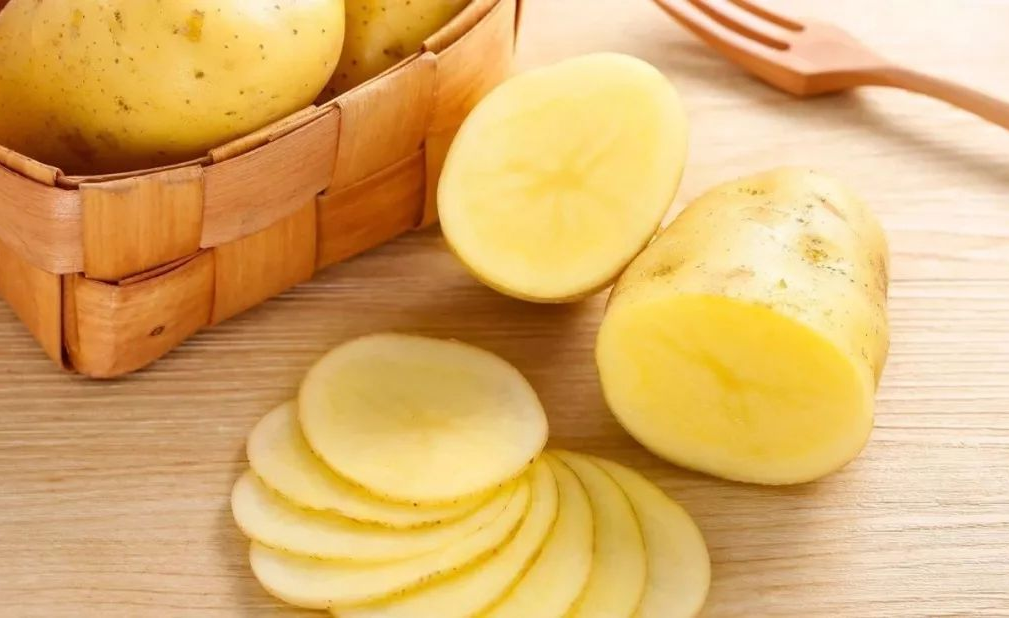 医生|95后夫妻新婚一年，双双患甲状腺癌，医生：早起“1事”怎能常做