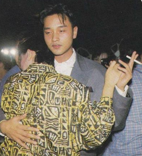 张国荣|1992年张国荣在众人面前怒吼：你再敢打她，我就在香港找人收拾你