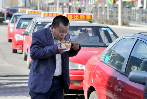 健脾|比牛奶还补钙!吃一口等于7斤奶,医生:常吃一种“零嘴”骨骼或可变强壮