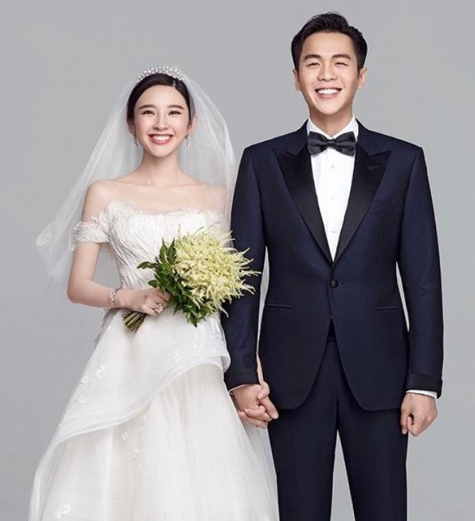 唐艺昕|有种“整容”叫结婚一年后，张若昀没啥变化，唐艺昕已经认不出来