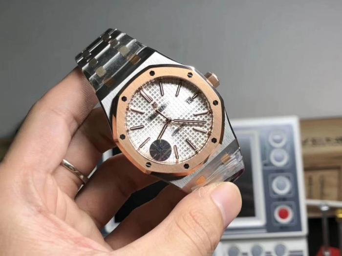 高景天 男子7100网购手表, 收到假货卖家秒退款, 卖家 一赔十不存在的！