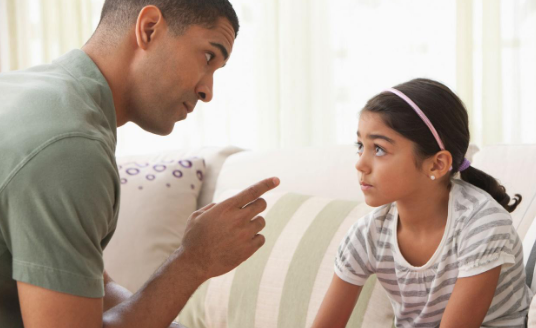 拨霸|多胎家庭处理孩子之间的矛盾，父母应该怎么做？