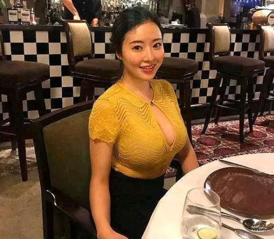 章泽天|几年前，凭突然走红的蒋娉婷，如今怎么样了？网友：依然很漂亮