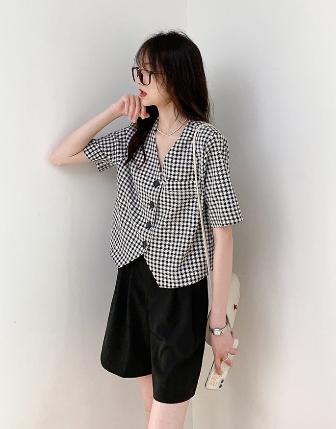 双鱼的时尚小鬼|初秋穿搭,解锁轻熟气质风绝美穿搭,小众设计,通勤不撞衫