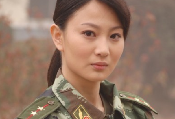 王嘉尔|性格低调的侯梦莎，是喜欢安静的女子，这样的明星你们喜欢吗?