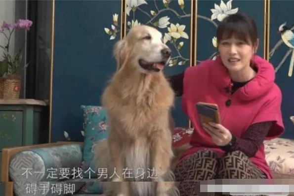 周海媚|54岁周海媚独居北京，豪宅含超大菜园，自称不需男人来碍手碍脚