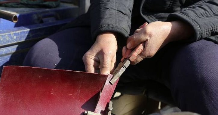 市场上20元一根现割的“牛皮带”，很多人买，是真的吗？