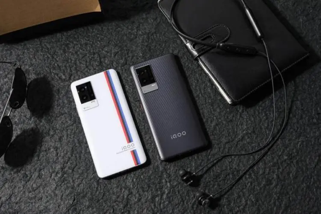 iqoo8|iQOO8系列—全能选手！