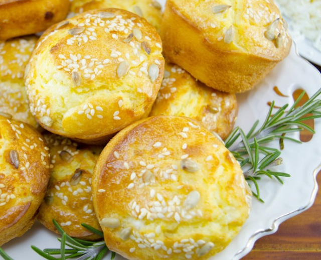 温柔甘甜的女子|苹果炖猪肉和玉米面包松饼的食谱