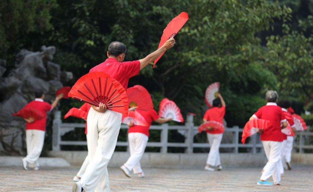 高血糖|多名院士联合声明：3种素食，堪称“骨骼粉碎机”，建议尽早远离