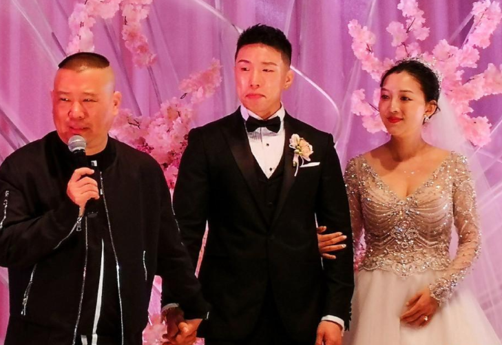 曹云金|曹云金：进德云社每年交八千学费，张云雷沉默，烧饼：我爸妈把房子卖了