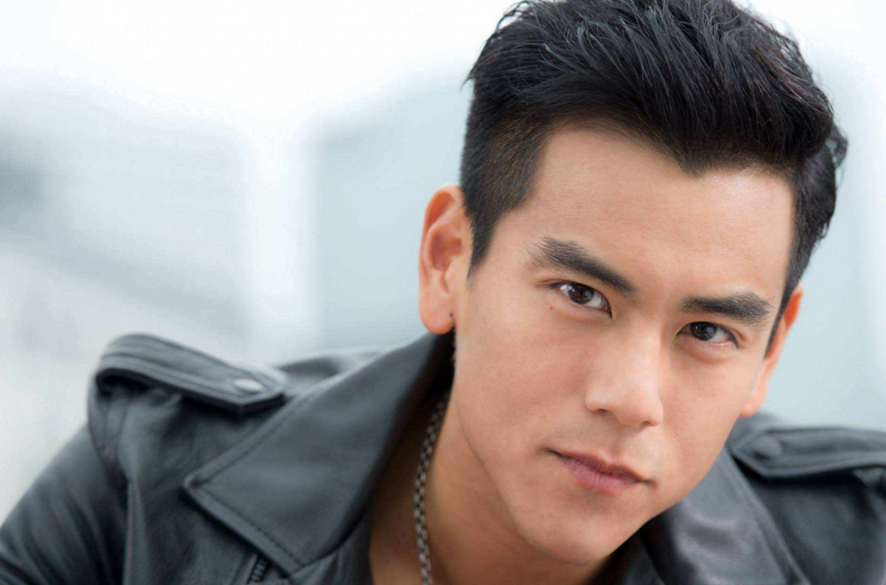 刘诗诗|拥有顶流的身材，眉宇间充满英武之气，彭于晏之所以受欢迎有个不为人知的秘诀