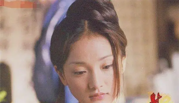 黄蓉|原来柳岩才是“黄蓉”的最佳人选，定妆照一出，朱茵周迅黯然失色