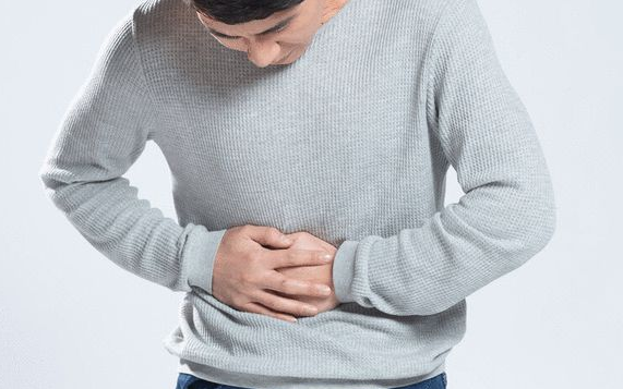 肝脏|42岁男子喝酒20年，肝脏依旧柔嫩，肝胆科主任：酒后2件事做得好