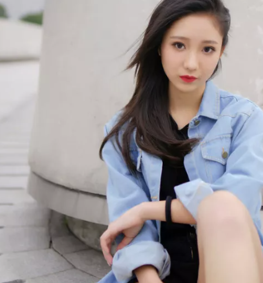 玄风命理 鼻孔小的女人，其性格及财运！