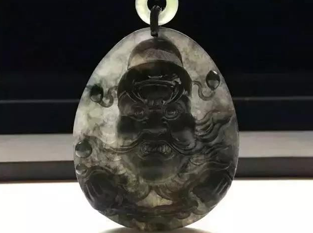 压胜钱|翡翠里面有一种乌鸡种，你对它有没有了解？是一匹真正的黑马