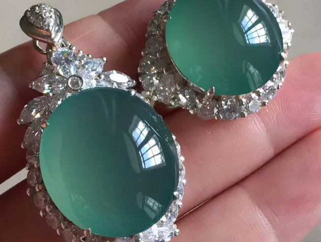 唐朝|翠友们共同的问题，翡翠是否需要消磁？你的答案是什么？