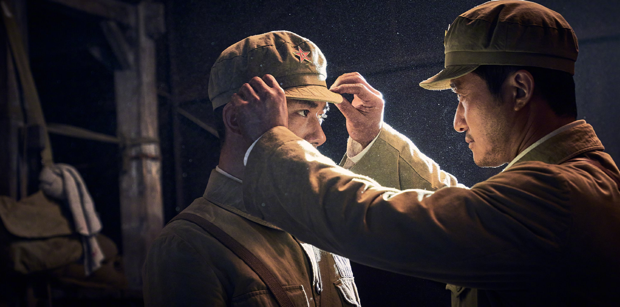 长津湖|《长津湖》再延期17天下映，吴京客串新片又杀到，上演自己打自己