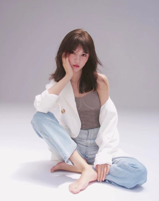 金晨|时尚潮儿张予曦，私服穿搭尽显慵懒随意，堪称时尚穿搭典范