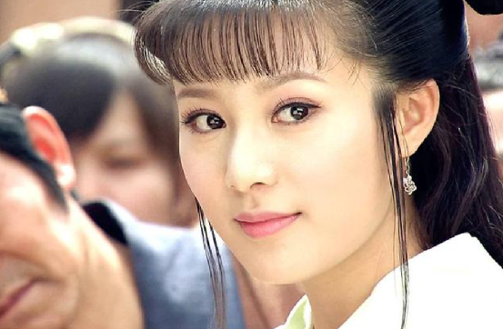 短发|一女子被称为“卖鱼西施”，网友惋惜嫁人了，她的回答让人佩服