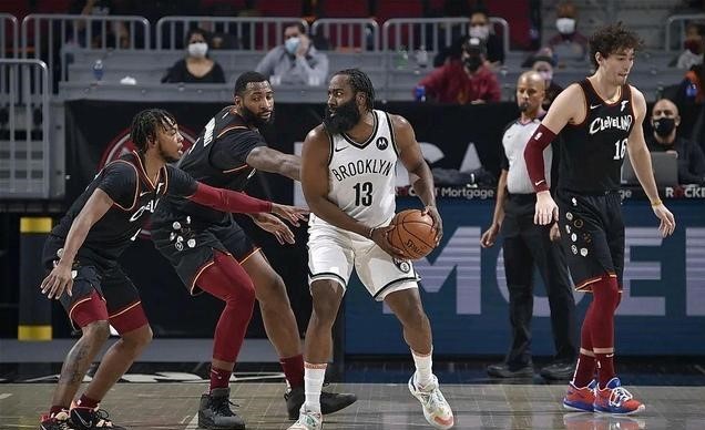 卡佩拉|火箭弃将真猛,狂轰40分45板15帽,历史首人,火箭明确后悔