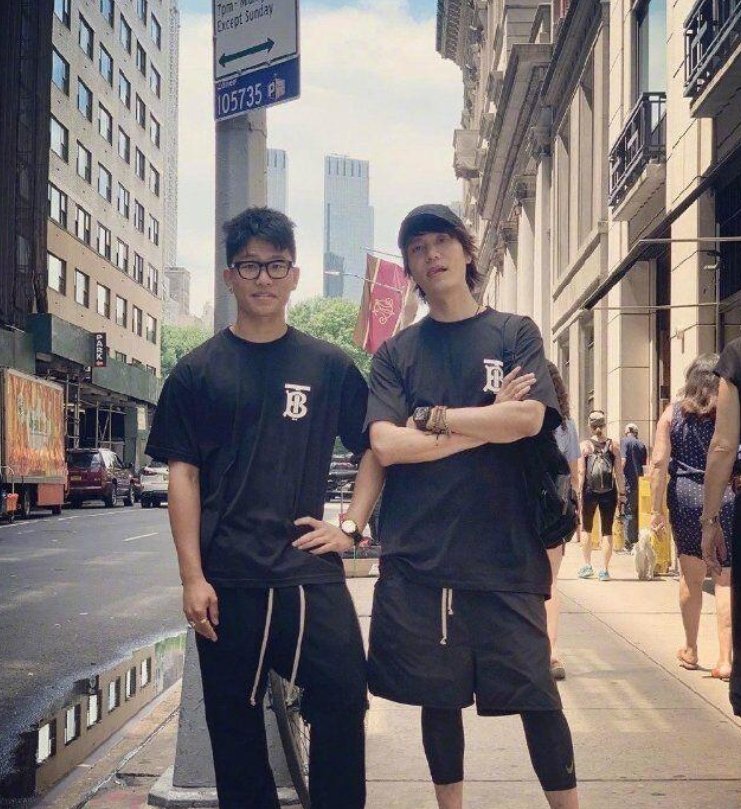 陈坤|有一种“长大”叫陈坤儿子，18岁整容式成长，“暴露”生母长相