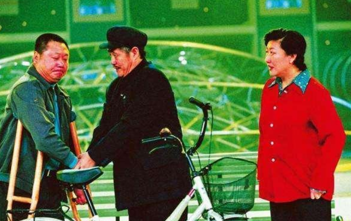 徐令宜|春晚一代笑星辞世后，女儿没流一滴眼泪，花天酒地挥霍遗产度日