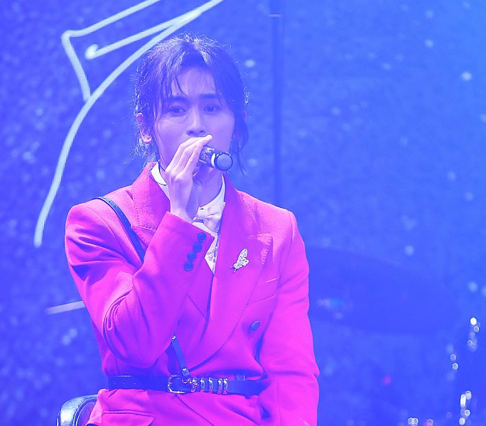 马伊琍|中国一线明星到靖国神社“拜鬼”！一夜数十品牌解约！老板赵薇，欲哭无泪