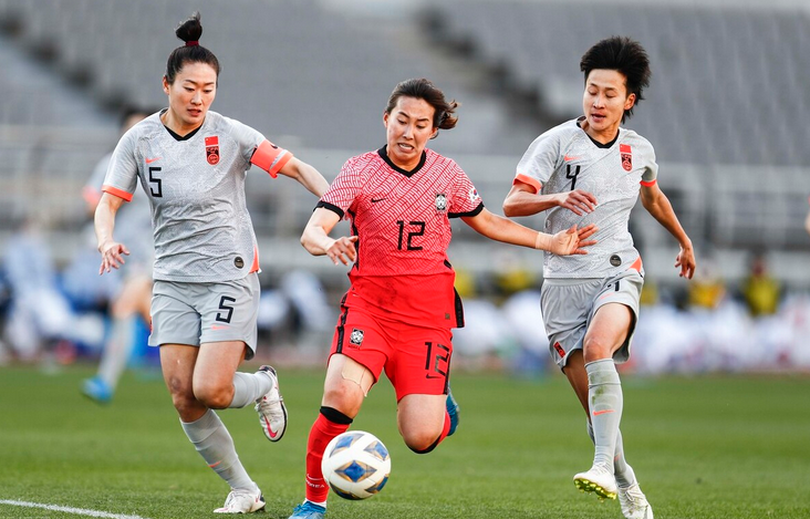 韩国队|8-2!2-1!中国女足打爆韩国,创9年佳绩+2大纪录,王霜点射破门