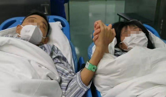 胃癌|90后夫妻两人双双确诊胃癌,医生:炒菜爱放“1物”,铁打的胃也受不了