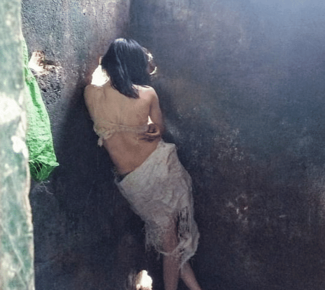 菲律賓29歲美女被傢人關籠子5年，腰圍編織袋近乎赤身-圖3