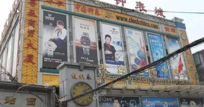 不回忆的青春 警惕你朋友圈“代购”名表,复刻表当专柜多人中招!