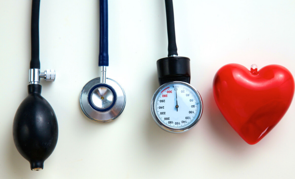 高血压|高血压遇到“对手”了,不是芹菜,每天吃一点,血管一通到底