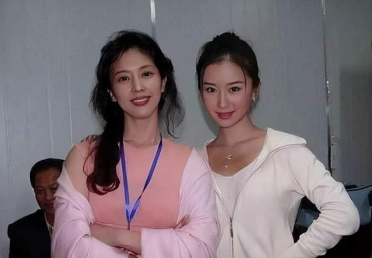 著作权|“天仙”刘亦菲全家最丑？妈妈似高配奶茶妹妹，小姨美得风华绝代