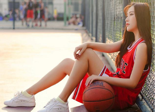 全能辣妈plus|高校“最佳女友”身高排行出炉,1米6仅排第2,男生说出真实想法