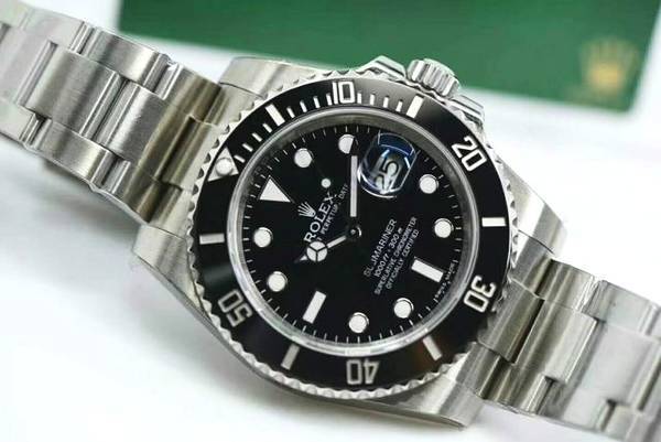 不回忆的青春 复刻表劳力士黑水鬼N厂做工最好?ZZ厂有话说