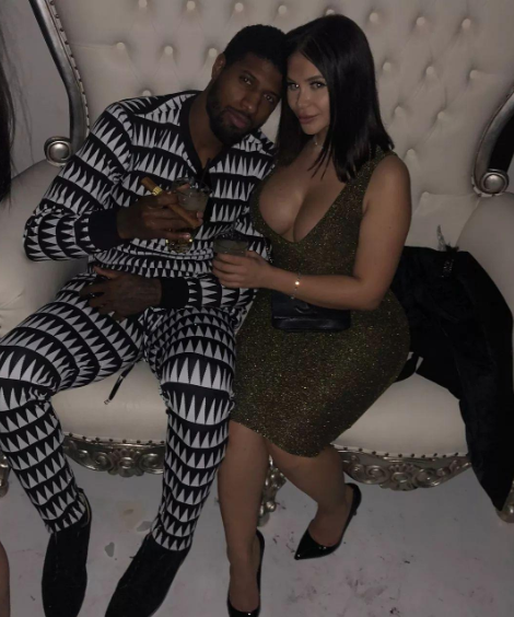 |乔治未婚妻太敢穿！水滴泳衣秀出好身材：巴掌大布料吸人眼球