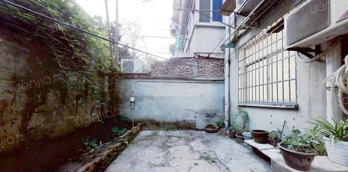 购房置业|一楼的房子实在没办法住了，才不得已卖掉了
