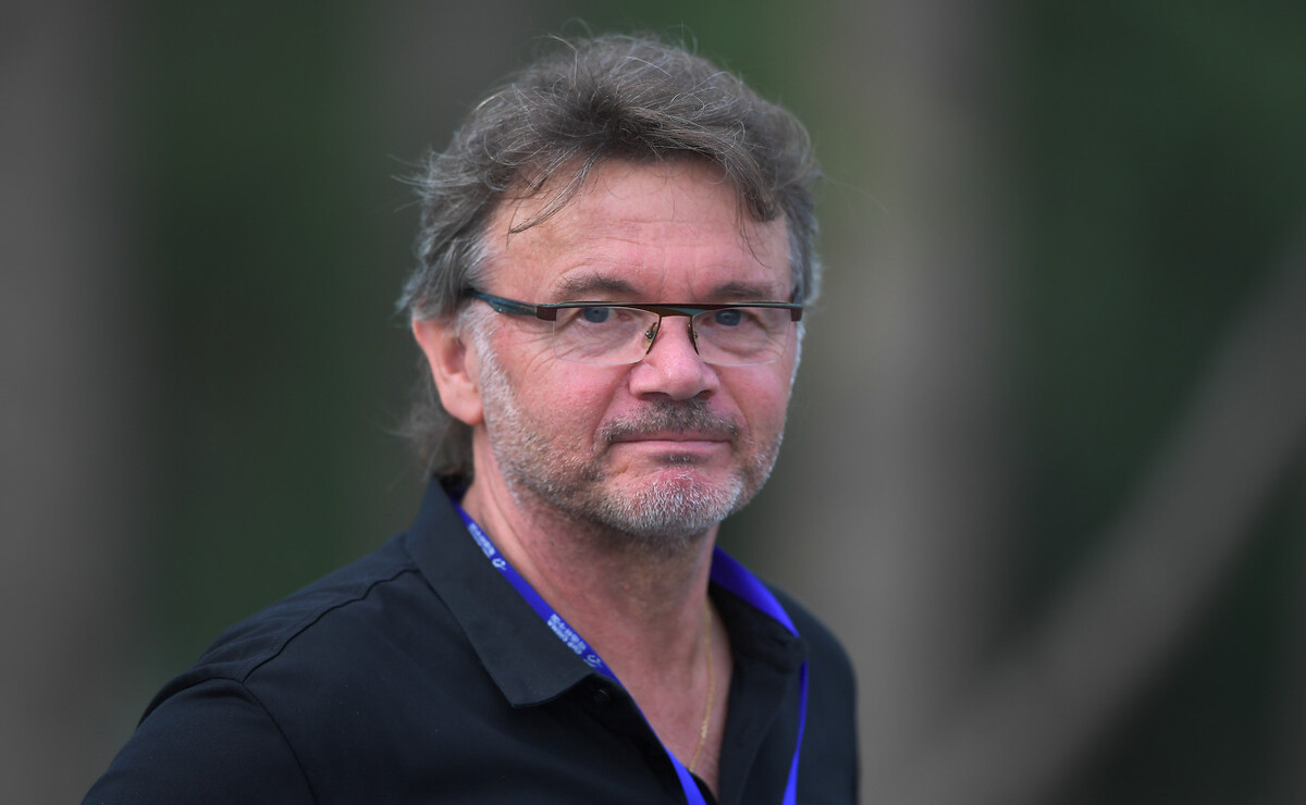 特魯西埃|李霄鵬被爆只待官宣，揚(yáng)科維奇即插即用，特魯西埃最適合國(guó)足