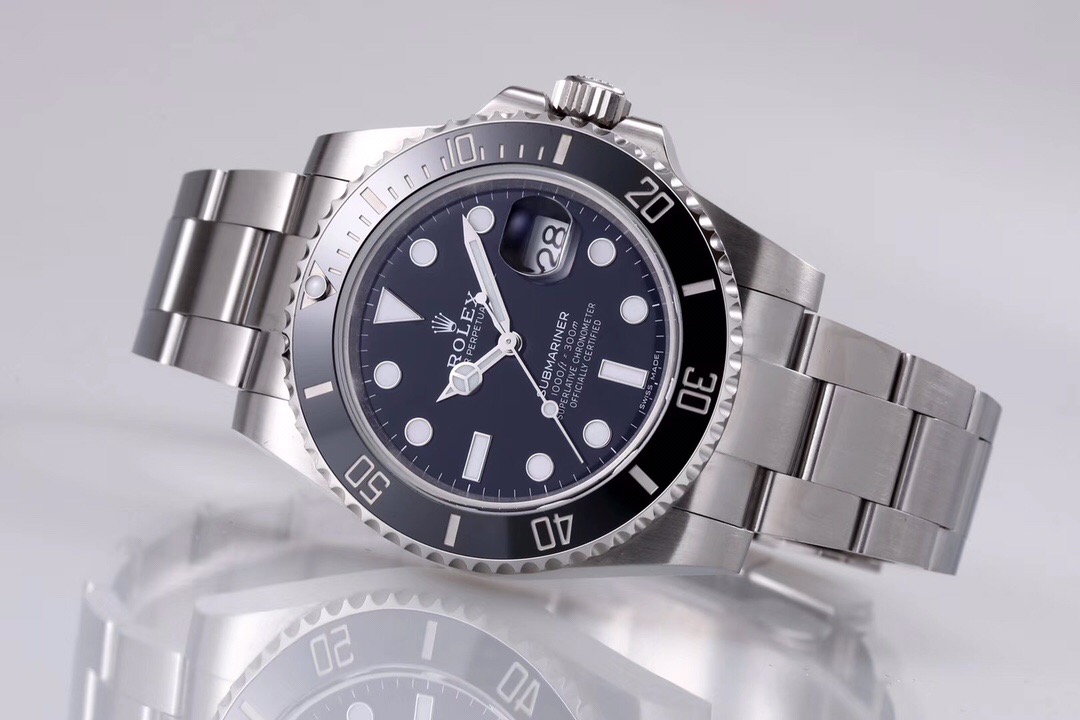 不回忆的青春 一分钱一分货的复刻表真的和正品一模一样吗？