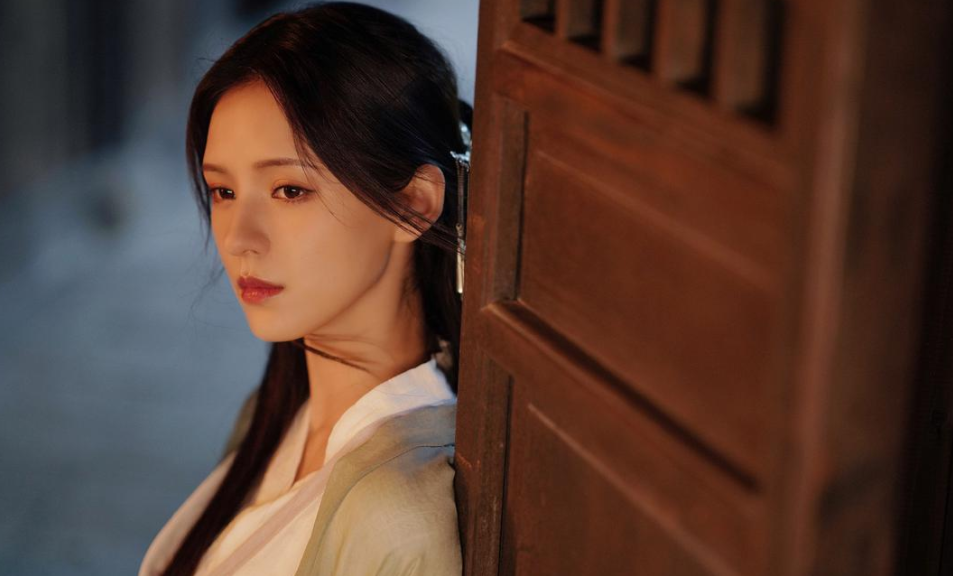 陈思诚|《夜色暗涌时》大火，刘学义张予曦颜值超高，演技也跟上节奏了