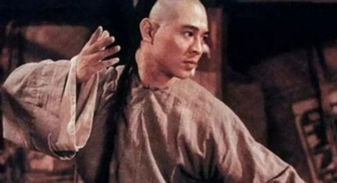 方世玉|?方世玉武功高强，但有地方碰不得，24岁时被尼姑一脚踢死