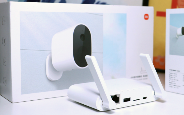 雷三趣说|小米室外摄像机,非常适合独居的年轻人,防止一切不确定因素