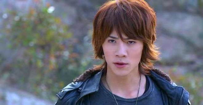 |铠甲勇士中5个有才能的召唤人，小刚获奖无数，最后一个被称天才