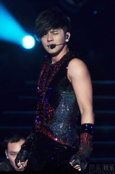 罗志祥|罗志祥竟然受邀参加跨年演唱会！网友纷纷呼喊“和力宏一起”
