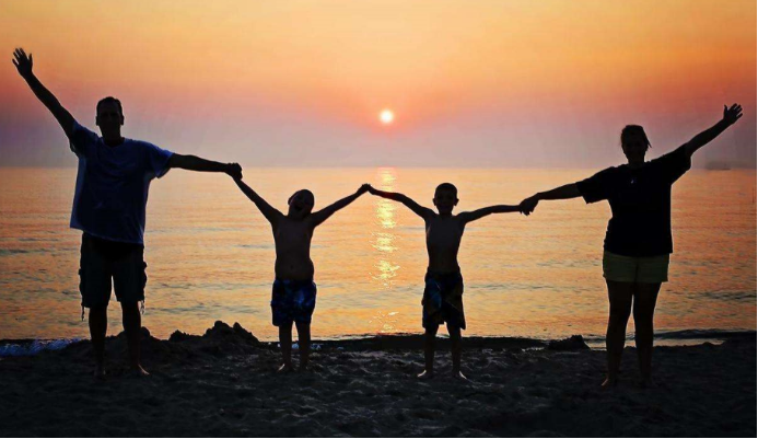 清梦幽|错误的教育观念:孩子一不听话家长就吼骂,注意这3点不吼不骂让娃听话