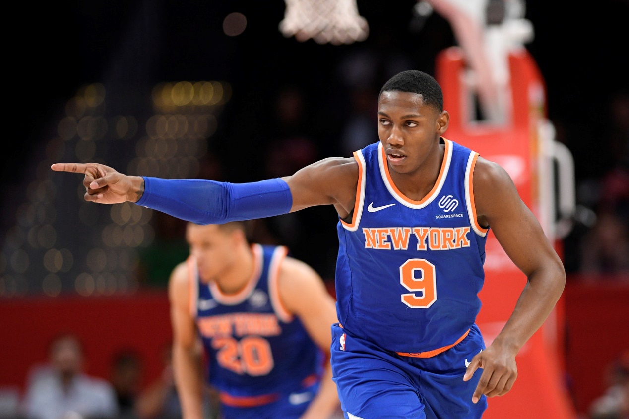 勒布朗·詹姆斯|僅一夜，詹姆斯正式復出，NBA誕生5筆簽約，東部豪門欲梭哈利拉德