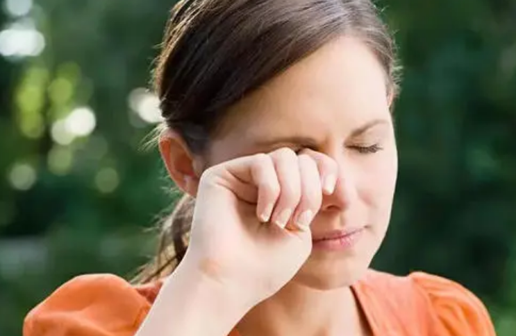 符娜娜星座|42岁男子以为皮肤过敏，却查出肝硬化，医生：身体2处发痒，尽早做检查