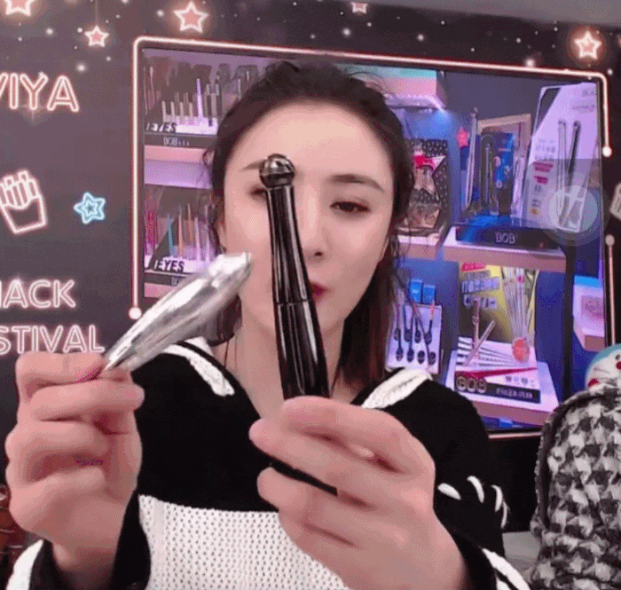 明星素颜|女人要学会“素颜妆”的化法，精致迷人惹人爱，只需几个简单步骤